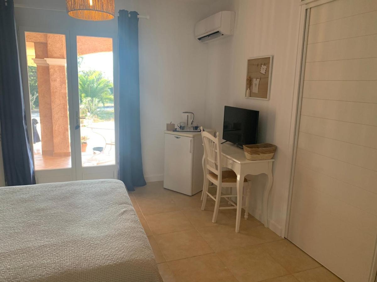 Les Palmiers Otel Le Muy Dış mekan fotoğraf