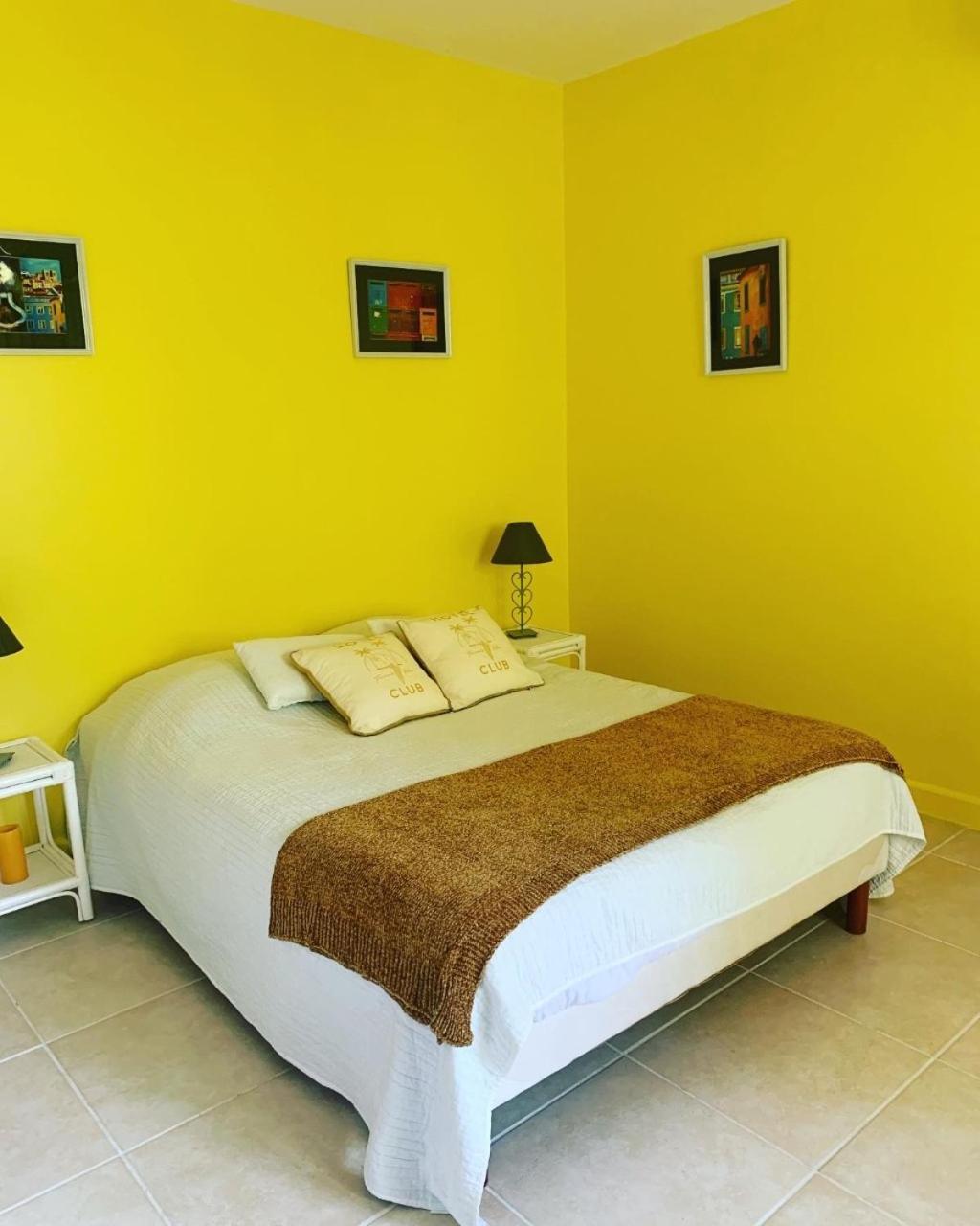Les Palmiers Otel Le Muy Dış mekan fotoğraf